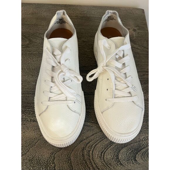 Crown Vintage Women's Mandie Platform Sneaker - Picture 2 of 9